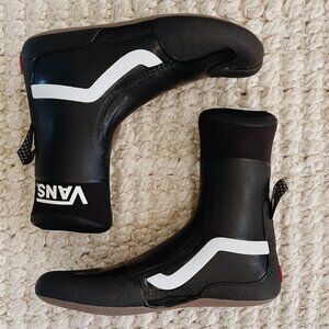 NWT - VANS - Surf Boot Hi ST 3MM - Black/Black